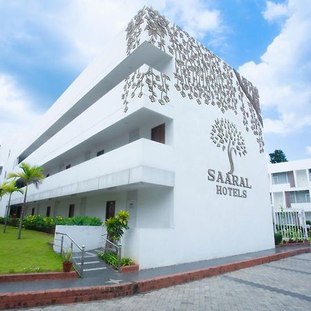 Saaral Resorts & Hotels Pvt Ltd Kuttalam  Exterior photo