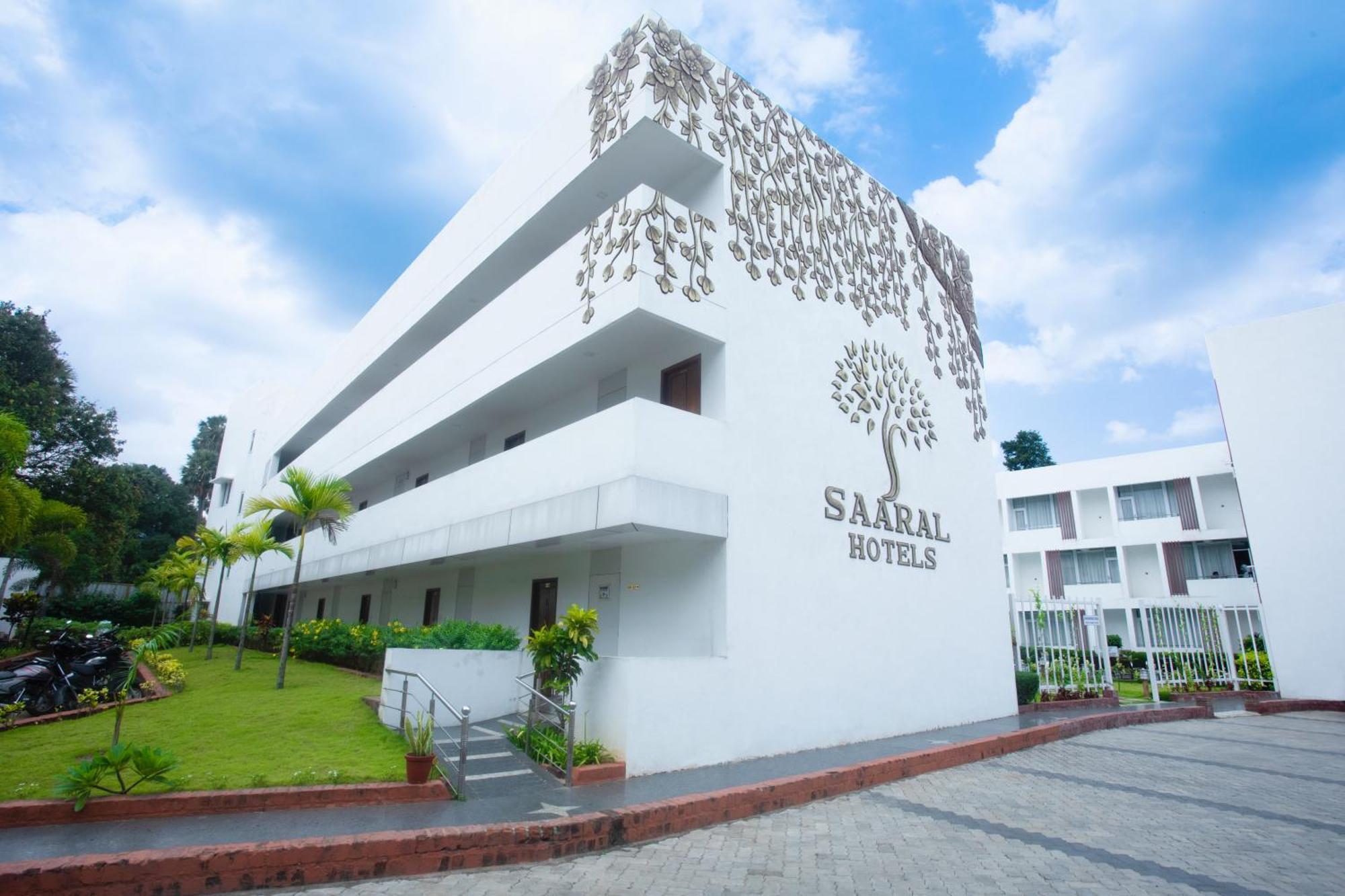 Saaral Resorts & Hotels Pvt Ltd Kuttalam  Exterior photo